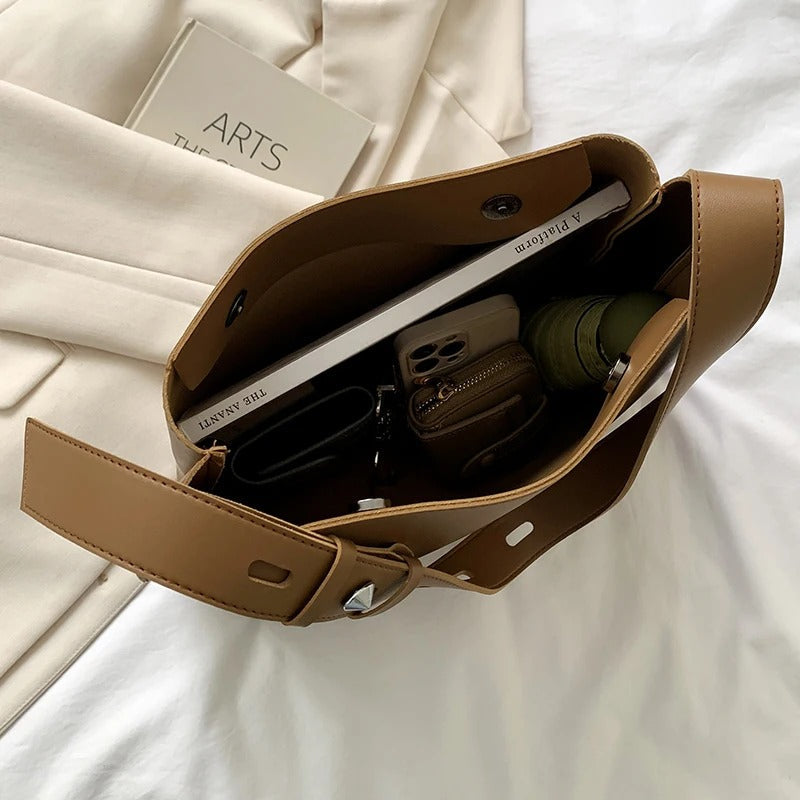 NORA | Rummelig taske