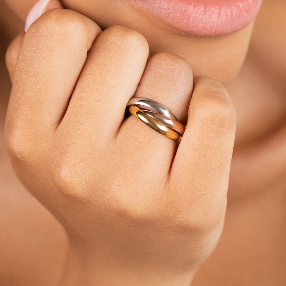 Amorisio – Elegant ring